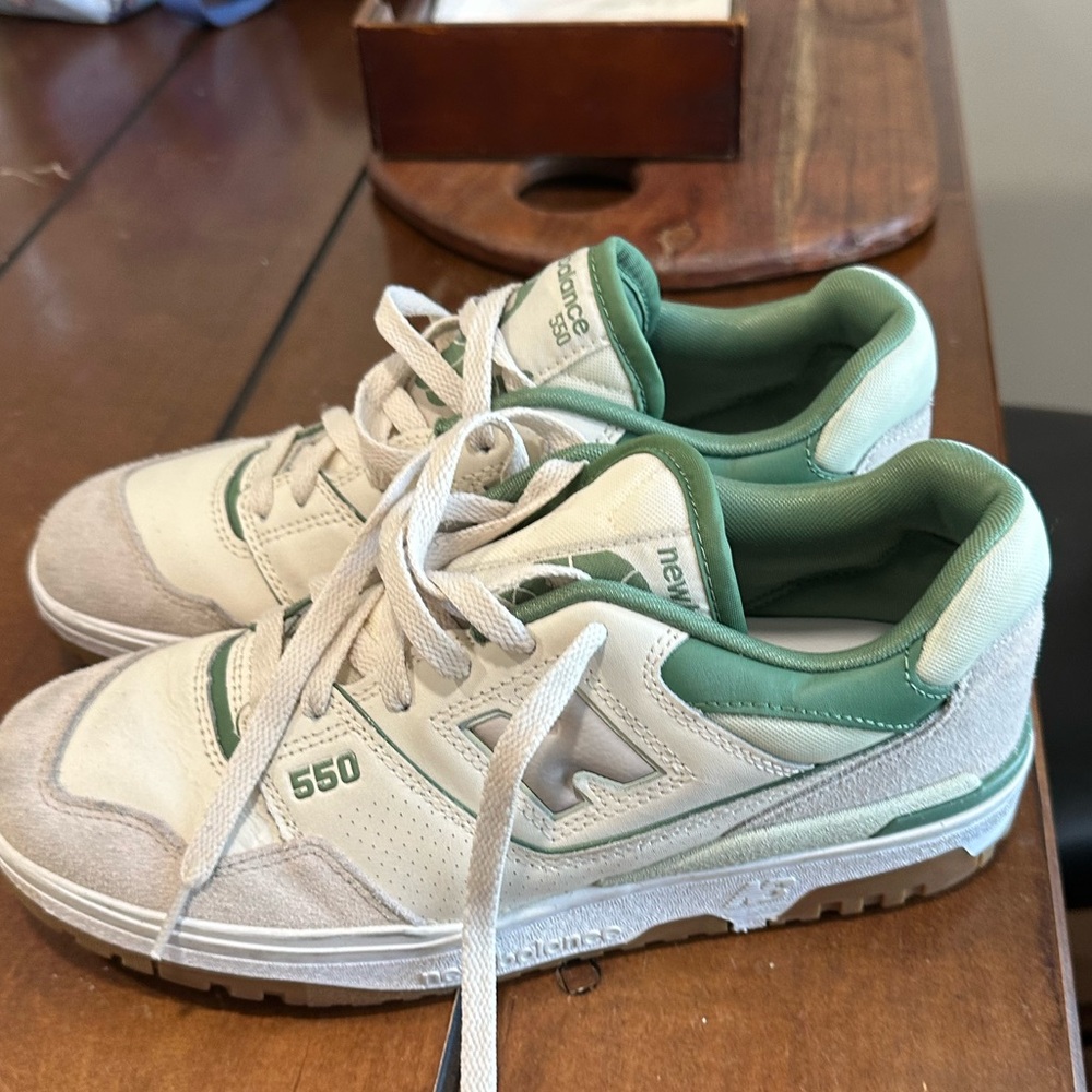 New Balance Men's 550 Green and Beige Sneakers